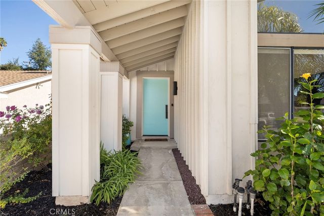 22561 Tula Drive, Saugus, CA 91350