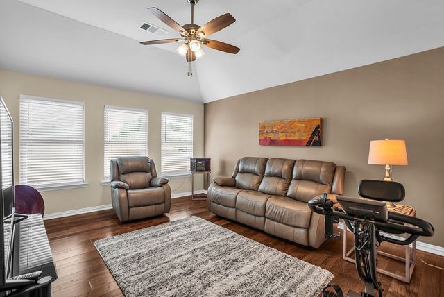 5700 White Pine Drive, Mckinney, TX 75070