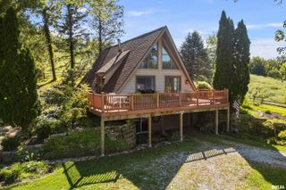 8620 114TH Avenue West, Taylor Ridge, IL 61284