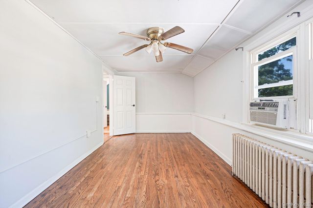 6 Gerek Avenue, West Islip, NY 11795