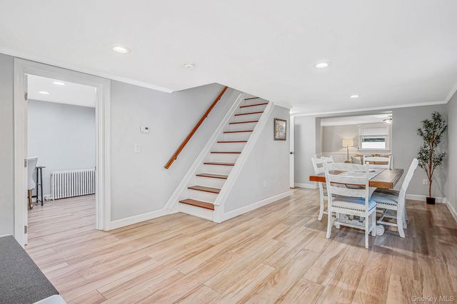 6 Gerek Avenue, West Islip, NY 11795