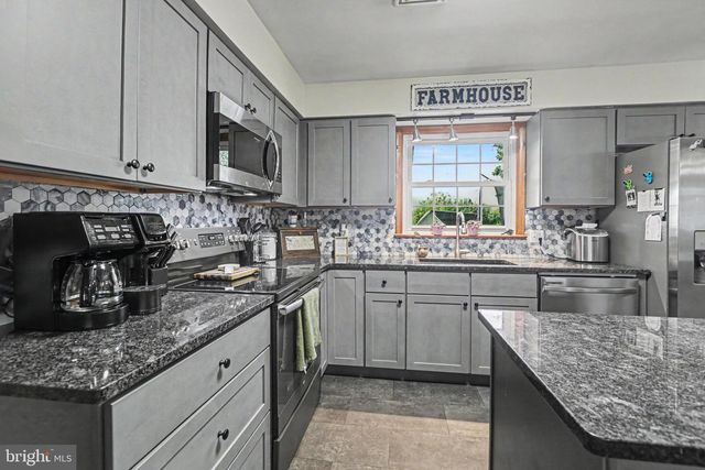 2187 NEWVILLE ROAD, Carlisle, PA 17015