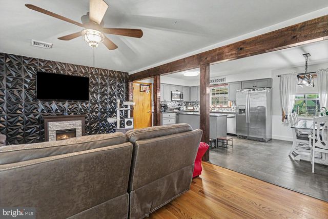 2187 NEWVILLE ROAD, Carlisle, PA 17015