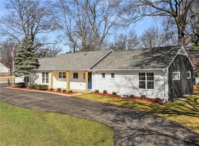 3520 W 93rd Street, Leawood, KS 66206