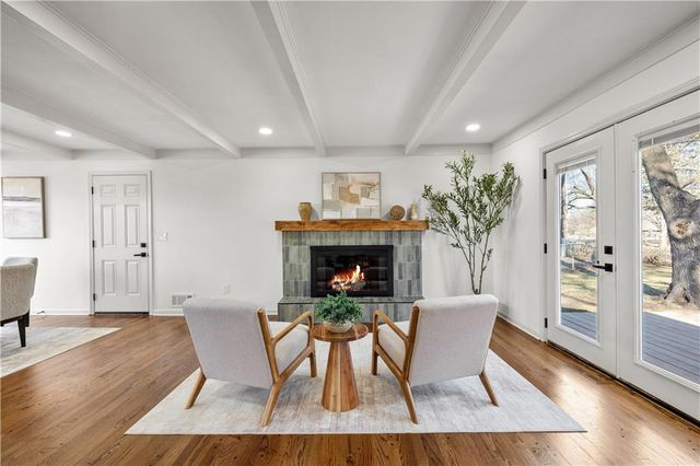 3520 W 93rd Street, Leawood, KS 66206