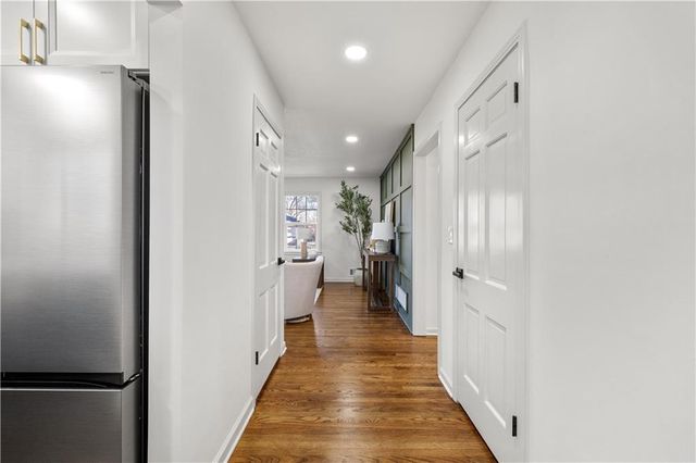 3520 W 93rd Street, Leawood, KS 66206
