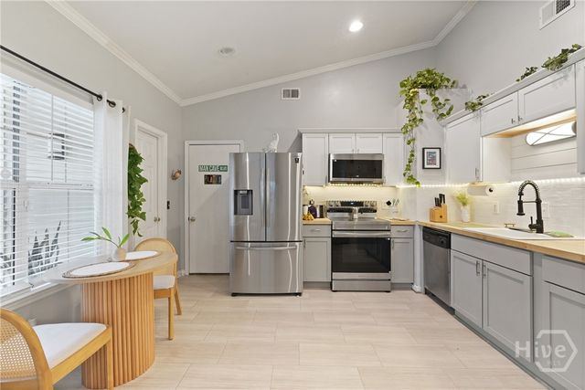219 Laurelwood Drive, Savannah, GA 31419