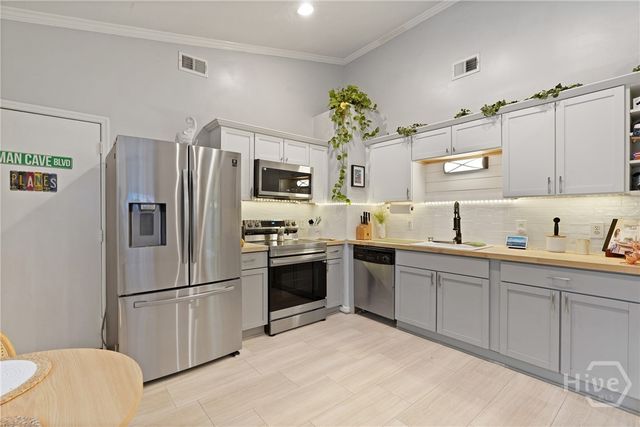 219 Laurelwood Drive, Savannah, GA 31419