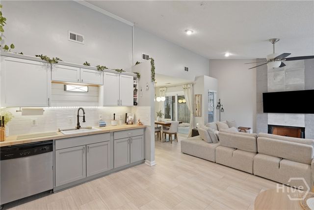 219 Laurelwood Drive, Savannah, GA 31419