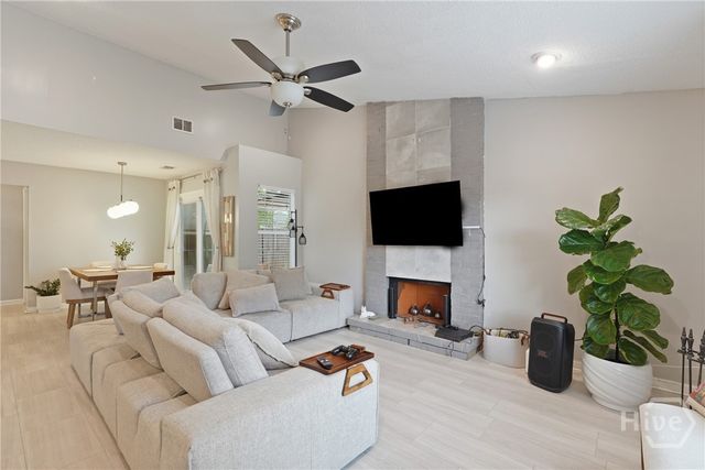 219 Laurelwood Drive, Savannah, GA 31419