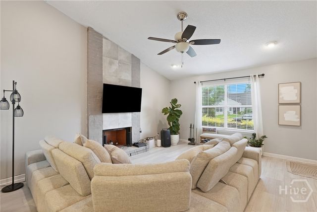 219 Laurelwood Drive, Savannah, GA 31419