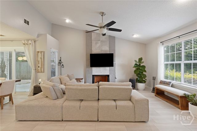 219 Laurelwood Drive, Savannah, GA 31419