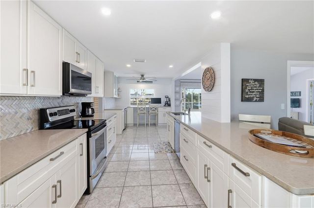 1717 SE 41st ST, Cape Coral, FL 33904