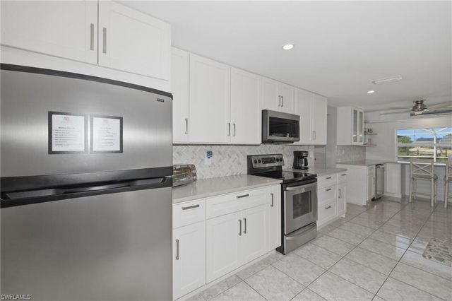 1717 SE 41st ST, Cape Coral, FL 33904