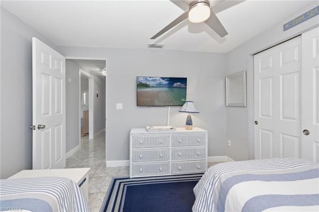 1717 SE 41st ST, Cape Coral, FL 33904