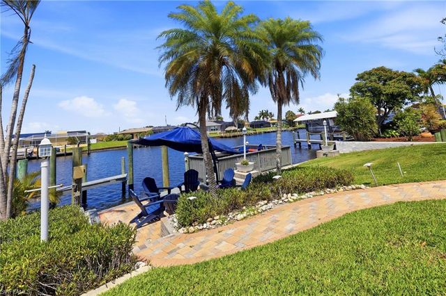 1717 SE 41st ST, Cape Coral, FL 33904