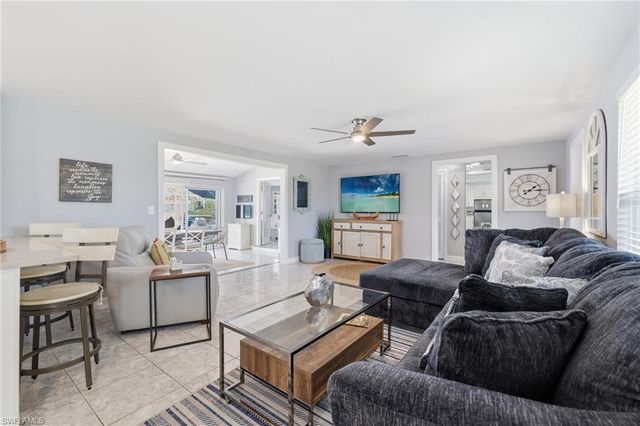 1717 SE 41st ST, Cape Coral, FL 33904