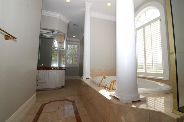 6206 TWIN BRIDGES Road, Alexandria, LA 71303