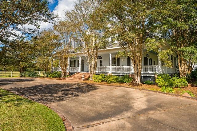 6206 TWIN BRIDGES Road, Alexandria, LA 71303