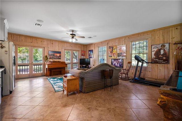 6206 TWIN BRIDGES Road, Alexandria, LA 71303