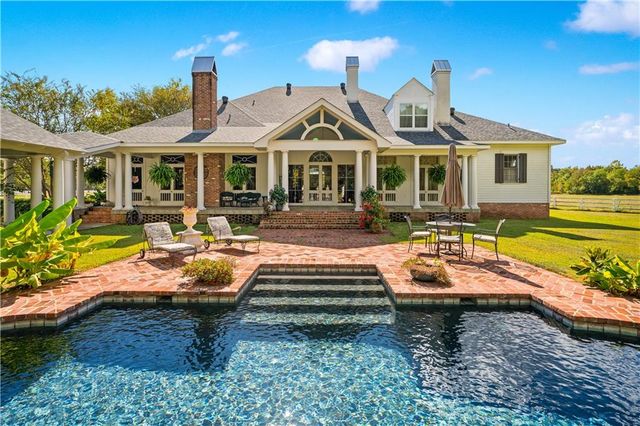 6206 TWIN BRIDGES Road, Alexandria, LA 71303