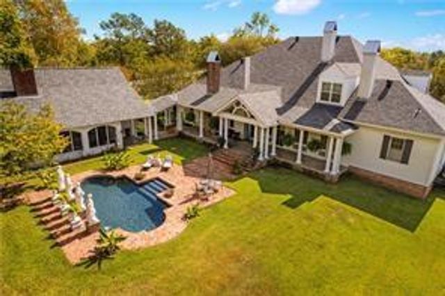 6206 TWIN BRIDGES Road, Alexandria, LA 71303