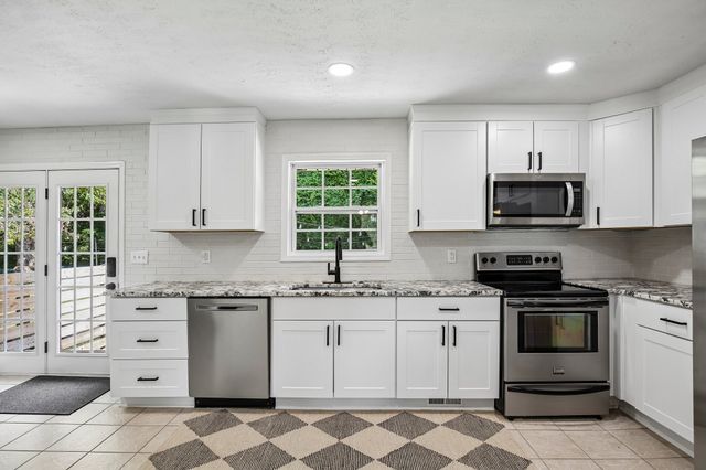 419 Harwell Ct, Hermitage, TN 37076