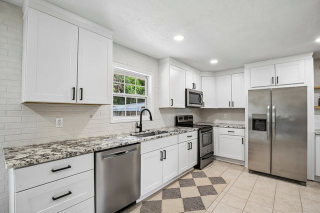 419 Harwell Ct, Hermitage, TN 37076