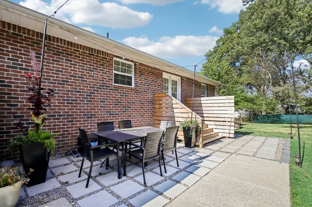 419 Harwell Ct, Hermitage, TN 37076