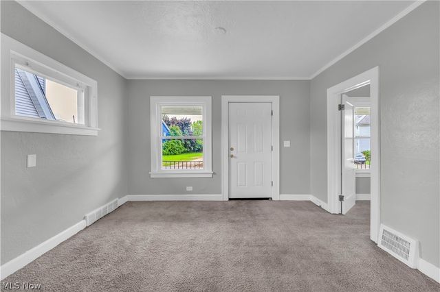 4723 E 94th Street, Garfield Heights, OH 44125