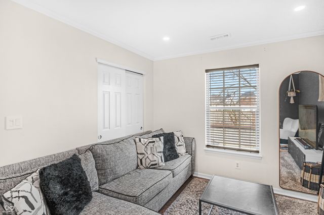 11004 Oakridge Drive, Fishers, IN 46038