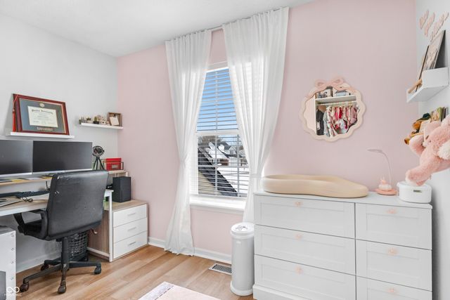 11004 Oakridge Drive, Fishers, IN 46038