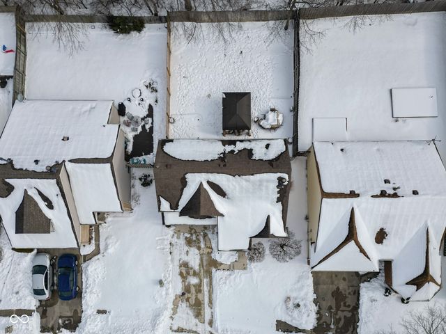 11004 Oakridge Drive, Fishers, IN 46038