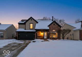 11004 Oakridge Drive, Fishers, IN 46038