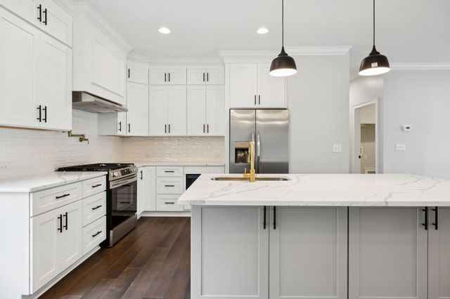 123 Casey Street, Brush Creek, TN 38547