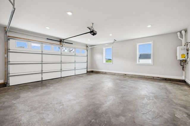 123 Casey Street, Brush Creek, TN 38547