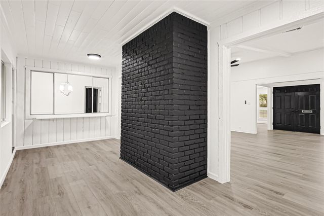 1418 Pirates Cove, Houston, TX 77058