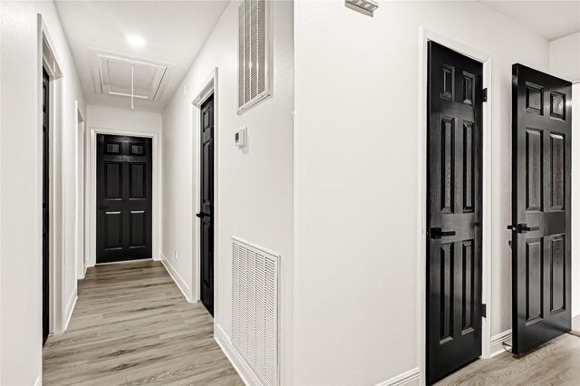 1418 Pirates Cove, Houston, TX 77058