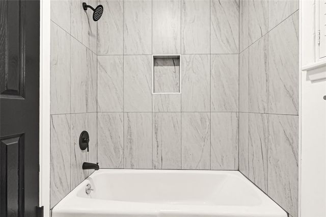 1418 Pirates Cove, Houston, TX 77058