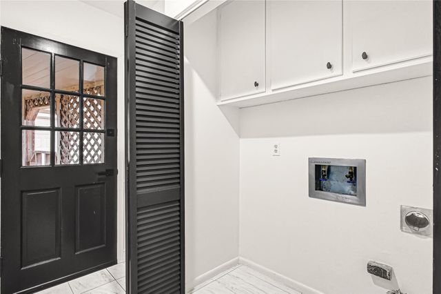 1418 Pirates Cove, Houston, TX 77058