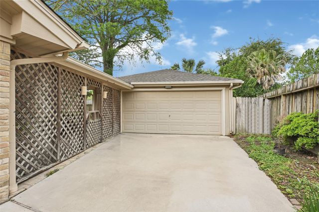 1418 Pirates Cove, Houston, TX 77058
