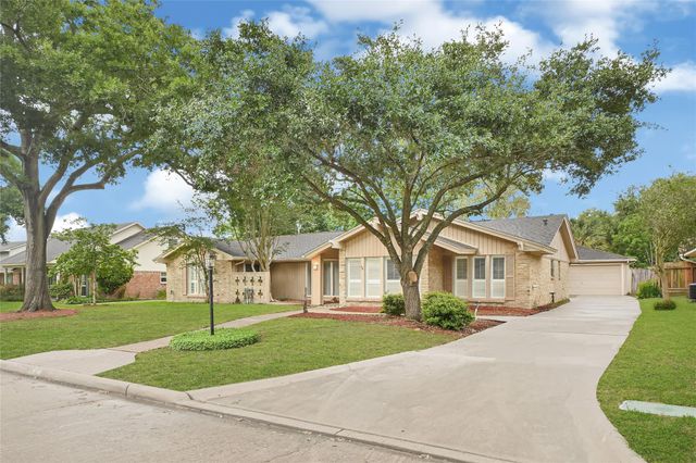 1418 Pirates Cove, Houston, TX 77058