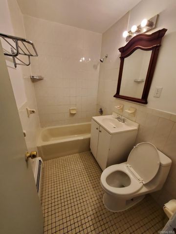 232 blair ave, Bronx, NY 10465