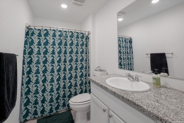 6422 Magee Run, San Antonio, TX 78220