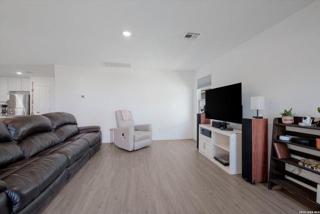 6422 Magee Run, San Antonio, TX 78220