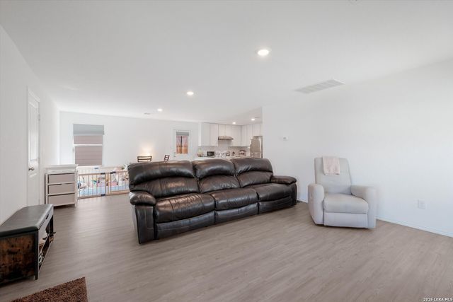 6422 Magee Run, San Antonio, TX 78220