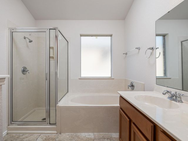536 Sweet Leaf LN, Pflugerville, TX 78660