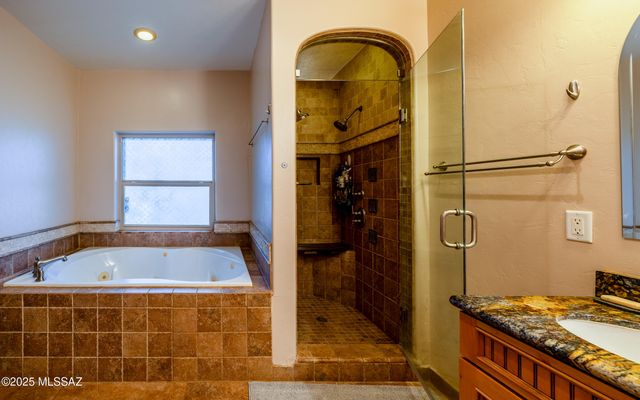 17880 S Copper Cut Trail, Vail, AZ 85641