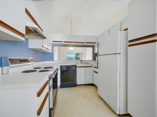 12269 Country Greens Boulevard, Boynton Beach, FL 33437