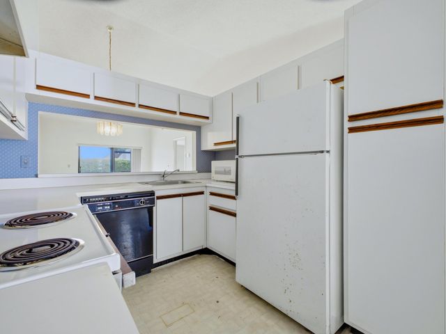 12269 Country Greens Boulevard, Boynton Beach, FL 33437